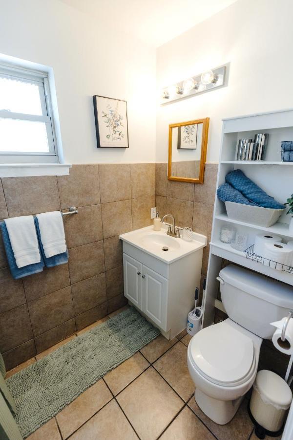 Centrally Located 2Br Overton Square Unit 2 Fast Wifi Free Parking Yes Pets Memphis Exterior foto